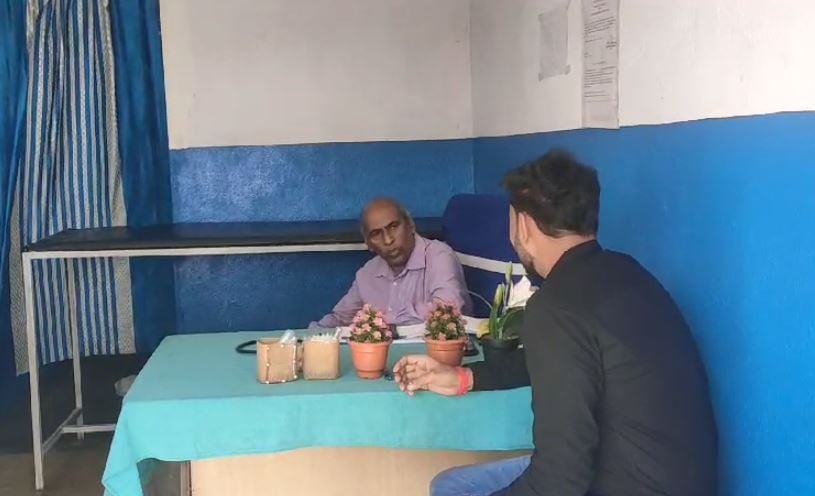 लातेहार में धड़ल्ले से चल रहा अवैध नर्सिंग होम,  झोला छाप डॉक्टर के सहारे हो रहा मरीजों का इलाज
