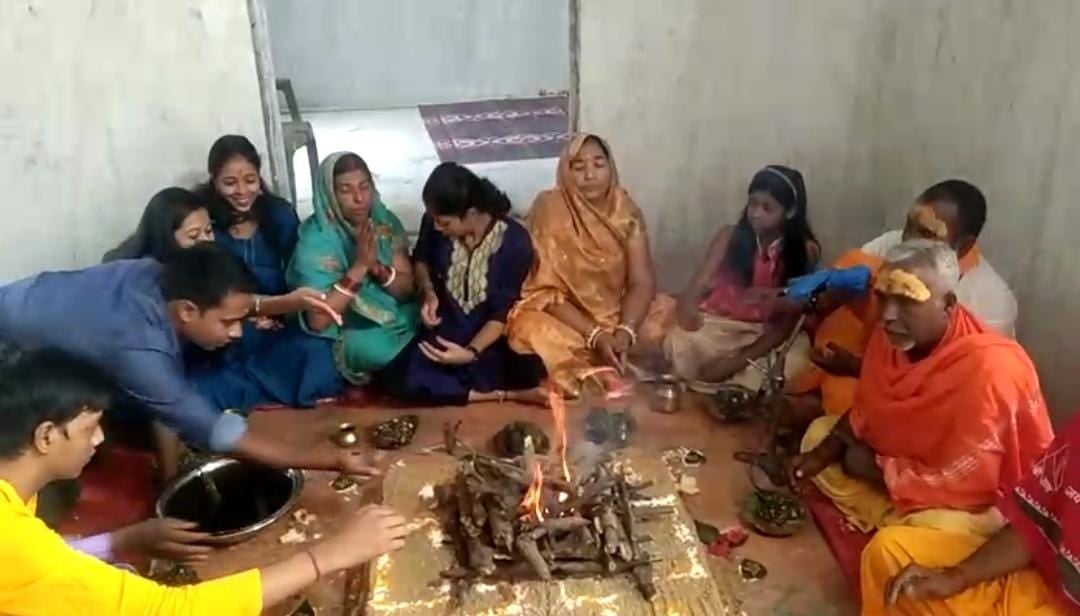 दशमी के हवन के साथ ही नवरात्रि समाप्त, मां की विदाई की हो रही है तैयारी