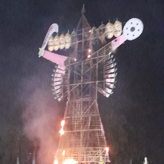 धनबाद की सिंदरी में अभी भी रावण जीवित है! जानिए क्यों हजारों लोगों की जुबान पर अचानक हो रही है यह चर्चा