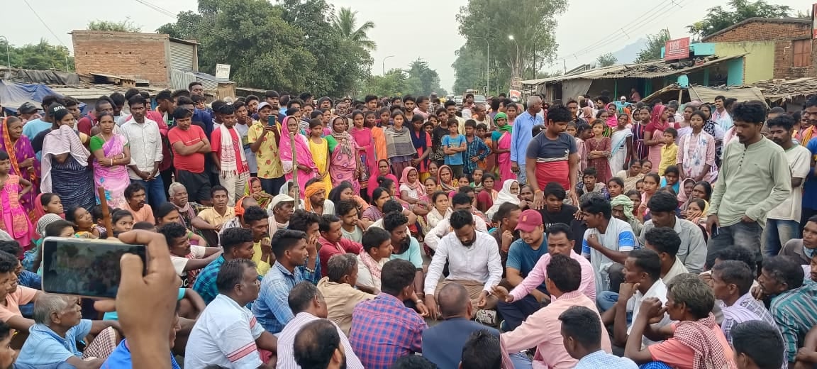 दुमका: आदिवासी छात्र की हत्या के मामले में पुलिस के हाथ खाली, परिजनों ने दी उग्र आंदोलन की चेतावनी