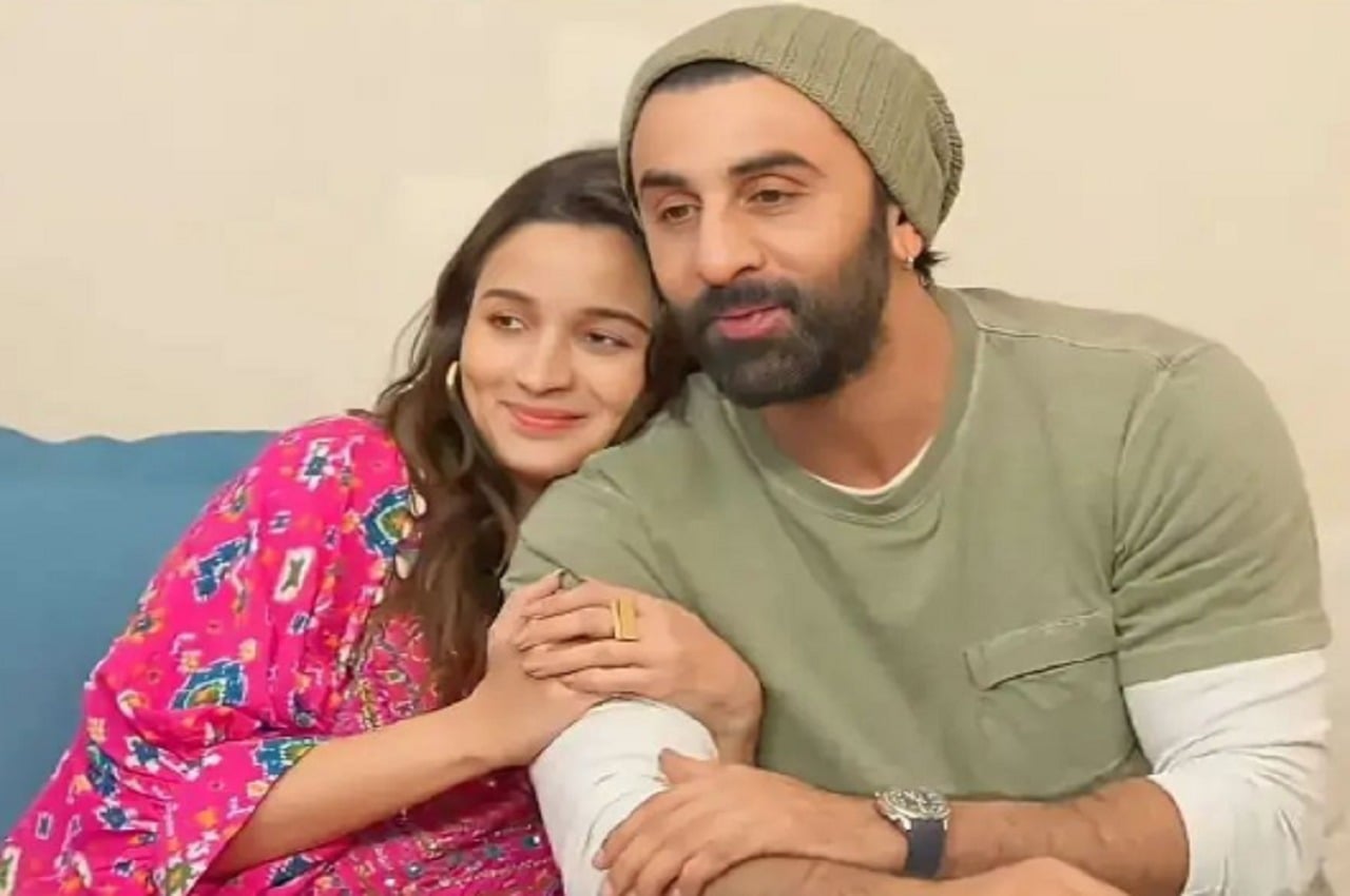 लिपस्टिक कंट्रोवर्सी पर रणनबीर ने तोड़ी चुप्पी, कहा ‘कभी-कभी नेगेटिविटी भी जरूरी है’