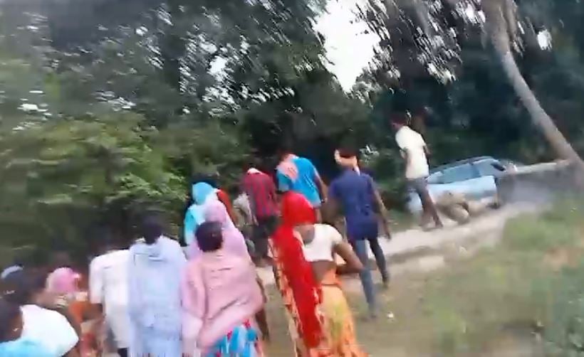 दुमका: तूल पकड़ने लगा आदिवासी छात्र की हत्या मामला, विधायक को भी लौटना पड़ा खाली हाथ