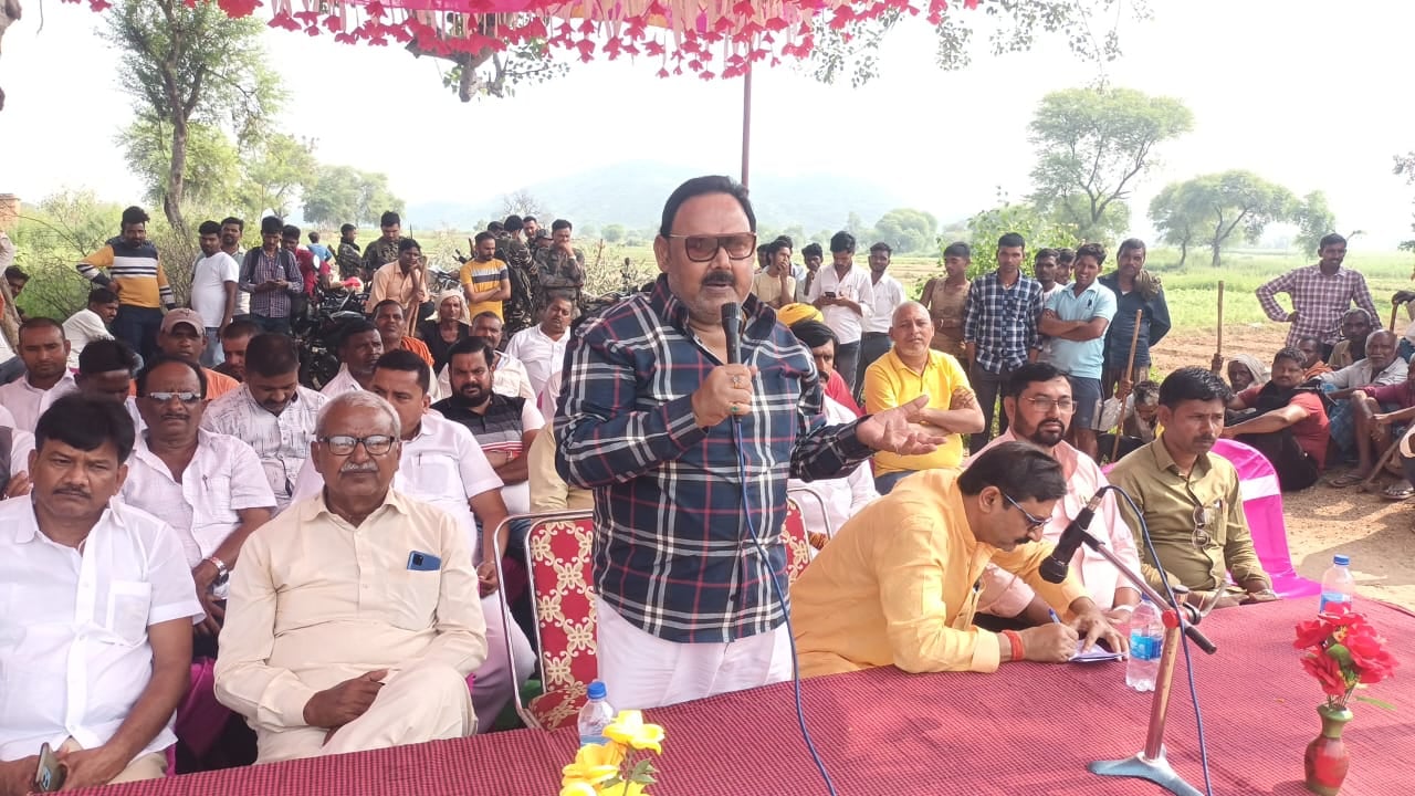 आजादी के 76 वर्ष बाद मुख्यालय से जुड़ेगा हुसैनबाद का यह गांव, कभी उग्रवादियों का था गढ़ अब सड़क पर दौड़ेगी सरपट गाड़ियां