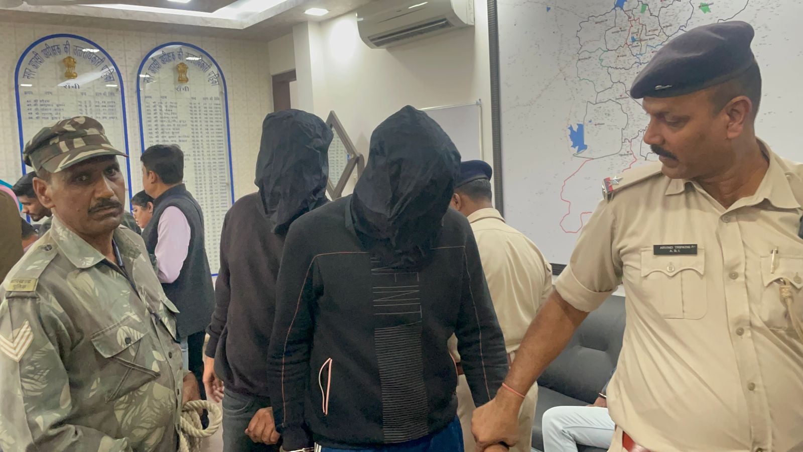 रांची: वर्चस्व कायम करने के लिए युवाओं ने चलाई गोली,चढ़ा पुलिस के हत्थे