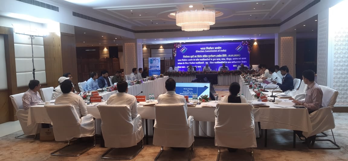 बिहार : 2024 की तैयारी में जुटा चुनाव आयोग, 4 सदस्यीय टीम पहुंची पटना