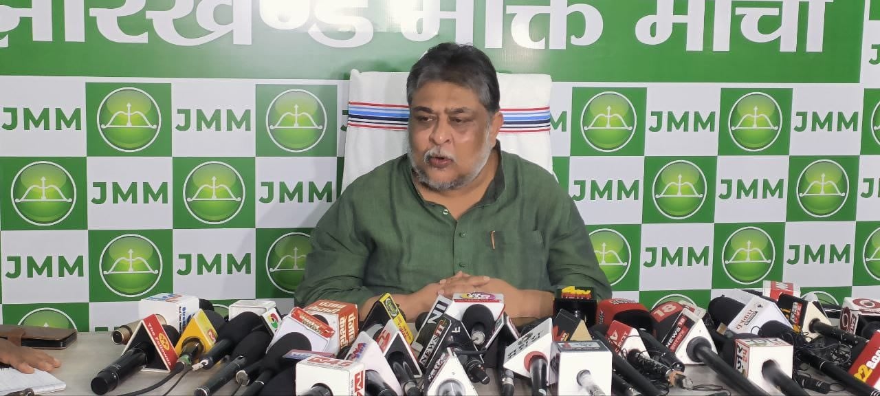 नड्डा के सभा मे 1200 लोग ही जुटे, झामुमो तंज कसते हुए पूछा शर्म नहीं आती