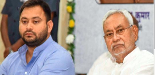 फिर पलटी मारेंगे नीतीश ! क्या इसलिए तेजस्वी यादव का पोस्टर हटवा दिया ?