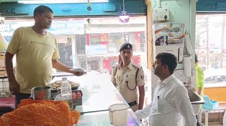 मिठाइयों में मिलावट करने वाले दुकानदारों की अब खैर नहीं, मिठाई की एक्सपायरी डेट लगाना हुआ अनिवार्य