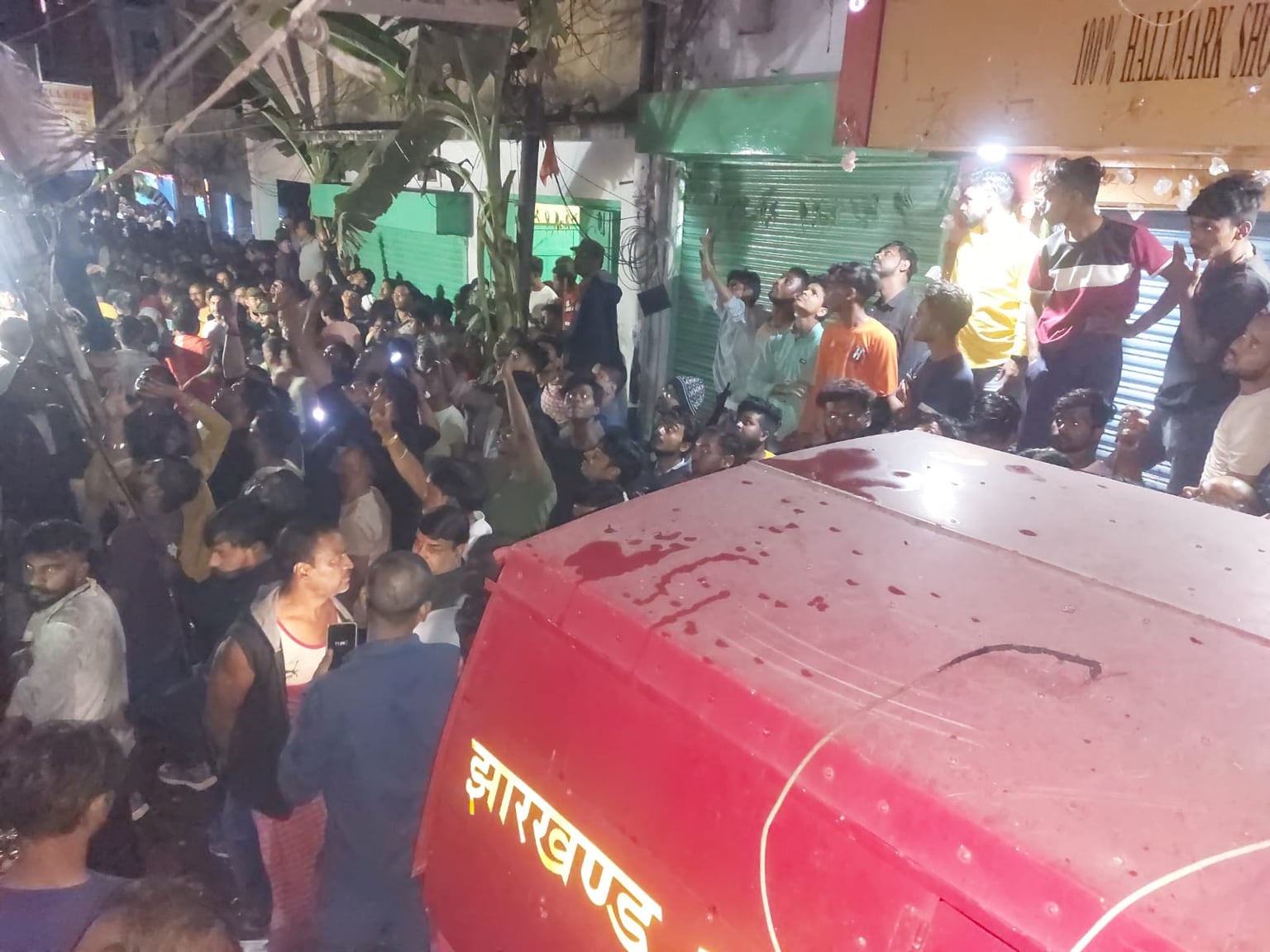 दीपावली के एक दिन बाद धनबाद के केंदुआ में आग ने मचाई तबाही, एक ही परिवार के तीन की चली गई जान