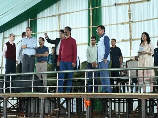 खूंटी से पीएम मोदी का 72000 करोड़ की सौगात, तो मोरहाबादी मैदान से सीएम हेमंत दस हजार युवाओं को सौंपेंगे ऑफर लेटर