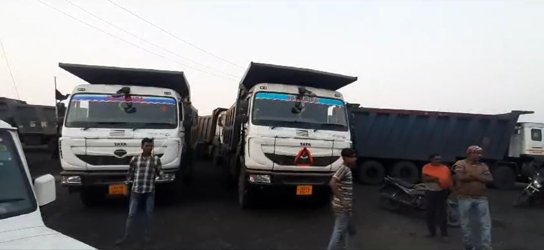 लातेहार में अपराधी बेखौफ, कंस्ट्रक्शन कंपनी के हाइवा पर की ताबड़तोड़ फायरिंग, बाल-बाल बचे चालक और खलासी