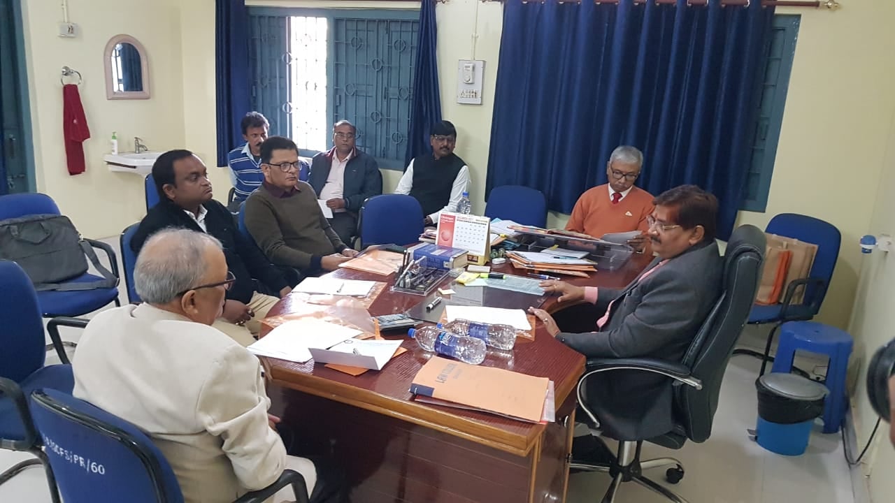 लॉ कॉलेज की शासी निकाय की बैठक में छात्रों के सुविधा बढ़ाने पर चर्चा