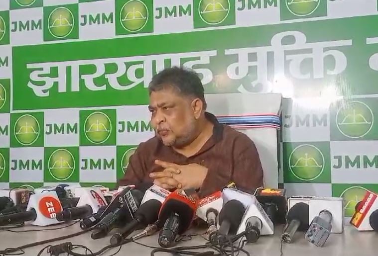 झारखंड में टनल हादसे पर राजनीति शुरू, झामुमो ने भाजपा पर कसा तंज, कहा- भाजपा मजदूर को इंसान नहीं समझती