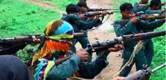 बंदूक छोड़कर समाज की मुख्यधारा से जुड़ने वाले नक्सलियों को मिलेगी अनुदान राशि, छह नक्सलियों को मिलेगा एक-एक लाख रुपए