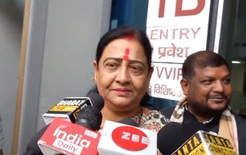 पशुपति पारस को लग सकता है बड़ा झटका! वैशाली से सांसद वीणा देवी ने दिये चिराग पासवान के साथ जाने का संकेत, पढ़ें विस्तार से