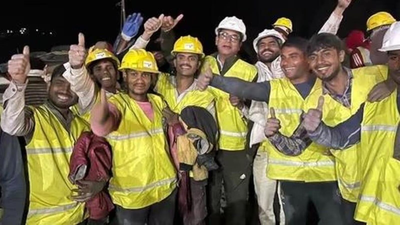 संदर्भ-उत्तरकाशी के मजदूरों का बचाव! धनबाद में कोयले के अवैध खदानों में चोर करते हैं   "रैट होल  माइनिंग" का उपयोग