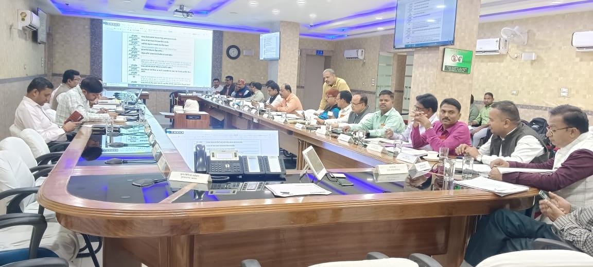 पी एन एम की बैठक का दूसरा दिन : इंजीनियरिंग और सिंग्नल कर्मचारियों पर ध्यान दे रेल मैनेजमेंट