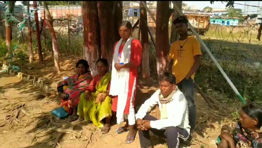 बोकारो: 20 वर्षीय आदिवासी युवक की मिली लाश, गला रेतकर की गई है हत्या, पढें वजह