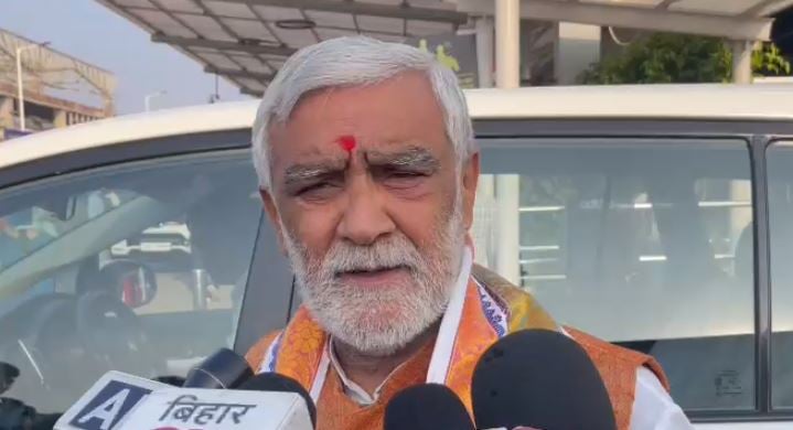 कोचिंग जा रही छात्रा हत्या मामले पर केंद्रीय मंत्री अश्विनी चौबे का हमला, कहा- चाचा भतीजे के सरकार में अपराधी निरंकुश