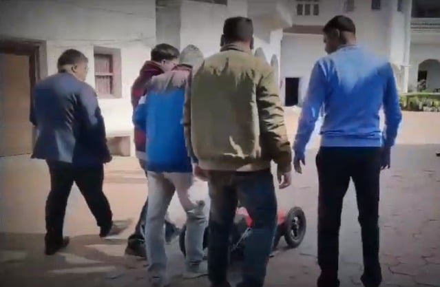 IT RAID MP DHIRAJ SAHU: कैश लोक के बाद अब पाताल लोक पहुंची IT की टीम,जमीन से निकलेगा सोना!