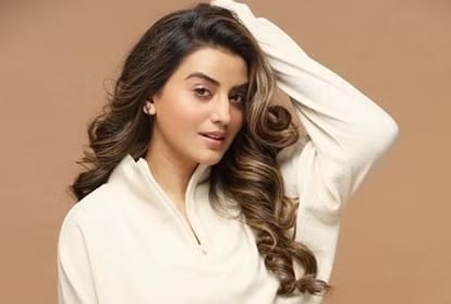 अक्षरा सिंह ने यूट्यूबरों के खिलाफ दर्ज कराई शिकायत, छवि धूमिल करने का लगाया आरोप