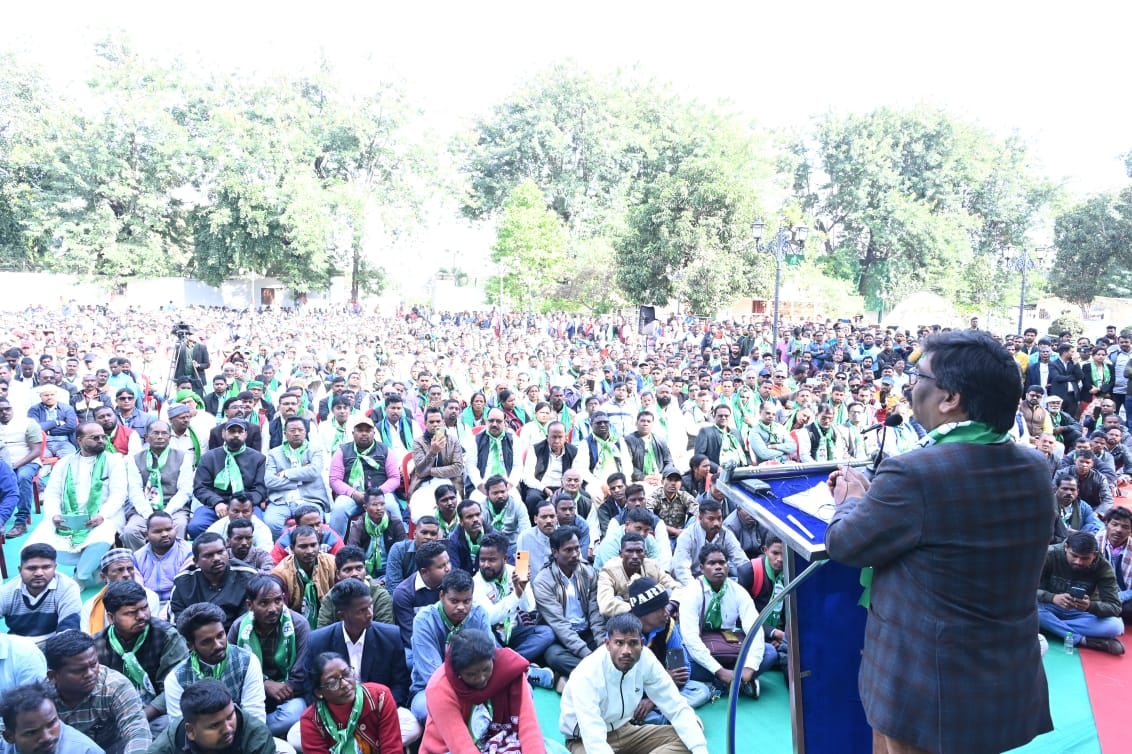 90 के दशक वाला झामुमो को खड़ा करने का निर्देश! अब षडयंत्रकारियों के खिलाफ गुरु जी के जैसा हेमंत करेंगे वार