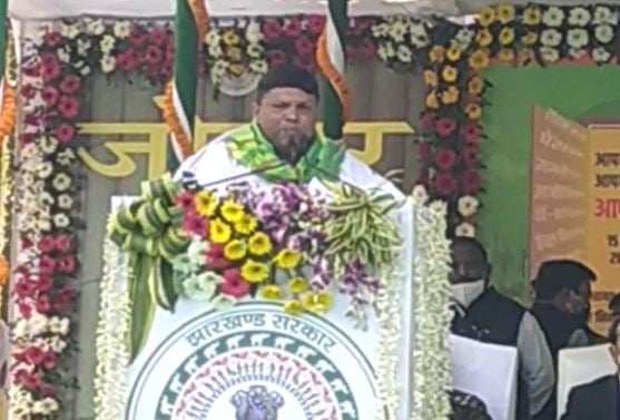 मंत्री बादल पत्रलेख ने प्राइवेट बैंकों को दी चेतावनी, किसानों की नहीं सुनेंगे तो सरकारी राशि पर लगेगी रोक