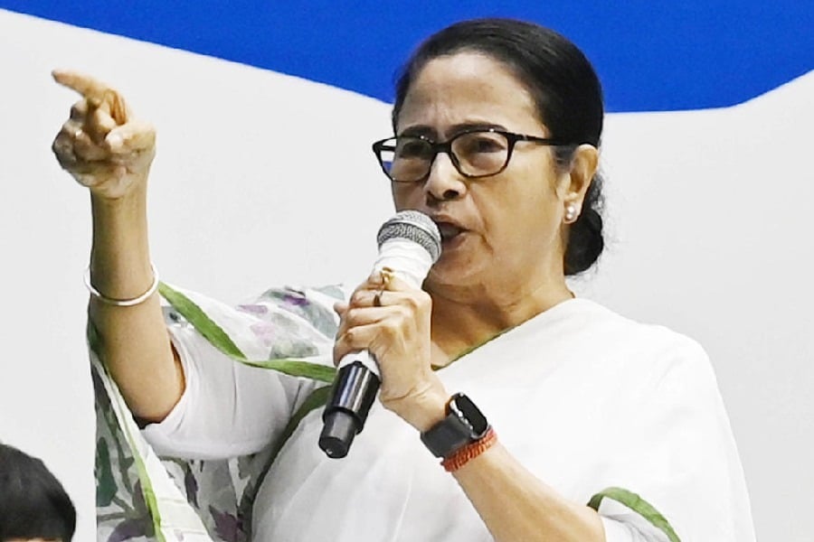 इंडिया गठबंधन की बैठक से पहले ममता का एलान, पीएम फेस की घोषणा चुनाव के परिणाम बाद, क्या दीदी भी देख रही पीएम का सपना