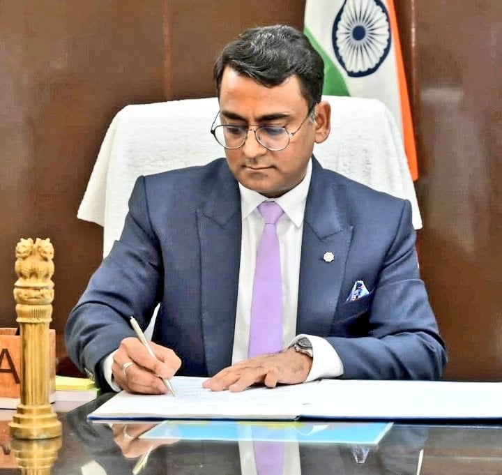 देवघर : कोरोना ने एक बार फिर दी दस्तक, उपायुक्त ने सतर्क रहने के लिए जिलावासियों से किया आग्रह, पढ़िये खबर