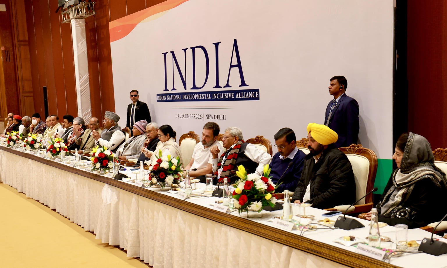 INDIA गठबंधन की दिल्ली की बैठक में क्या हुआ, जानिए