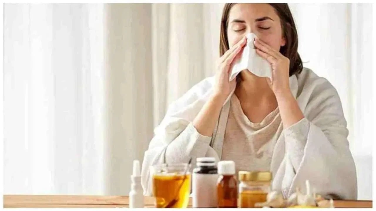 अगर आप भी सर्दी-खांसी से हैं परेशान तो अपनाएं ये देसी नुस्खे, तुरंत मिलेगा आराम
