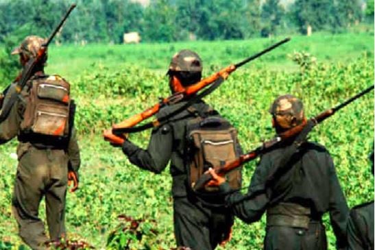 दहशत में कोल्हाण के ग्रामीण, नक्सली देते हैं जान मारने की धमकी, जानिए पूरी खबर