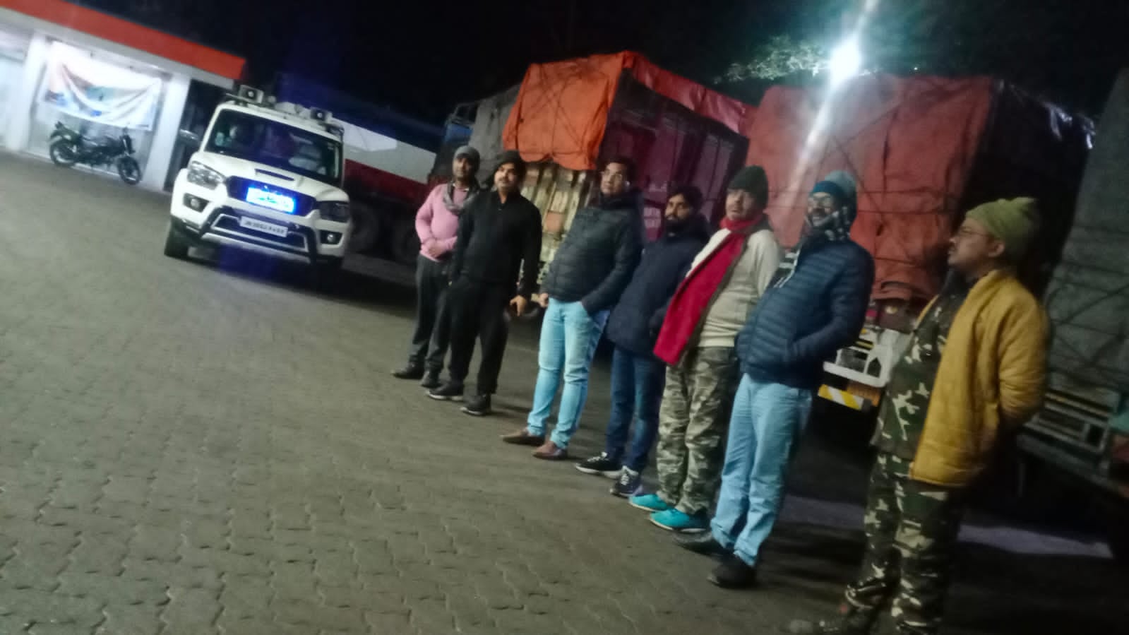 DHANBAD!!कोयले के अवैध धंधे के खिलाफ बड़ा एक्शन ,एक रात में 57 अवैध कोयला लोड ट्रक जब्त