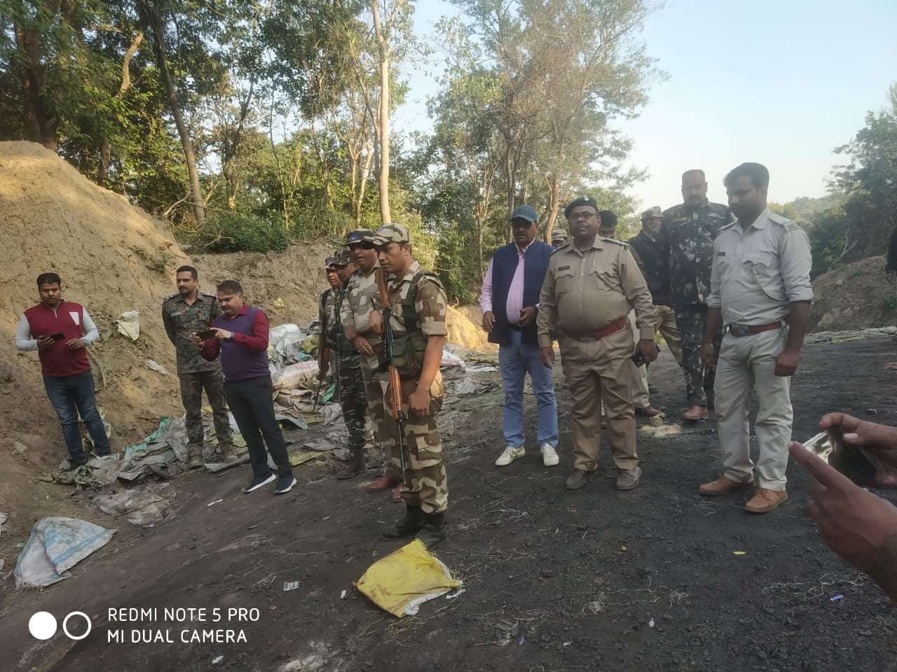 DHANBAD: कोकिंग कोल वाली बंद खदानें कोयला तस्करों के निशाने पर, ताबड़तोड़ छापे से हो रहे खुलासे