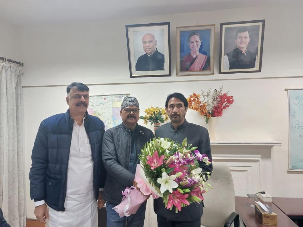 दिल्ली में अशोक सिंह मिले झारखंड के नए प्रभारी से, "डोनेट फॉर देश" में 1 लाख 38 हजार का दिया सहयोग