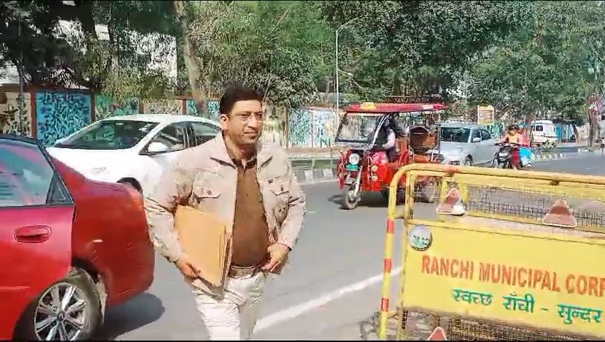रांची: जेल में फोन का इस्तेमाल कैसे! जेल से धमकी देने के मामले में ईडी ने जेलर को किया तलब