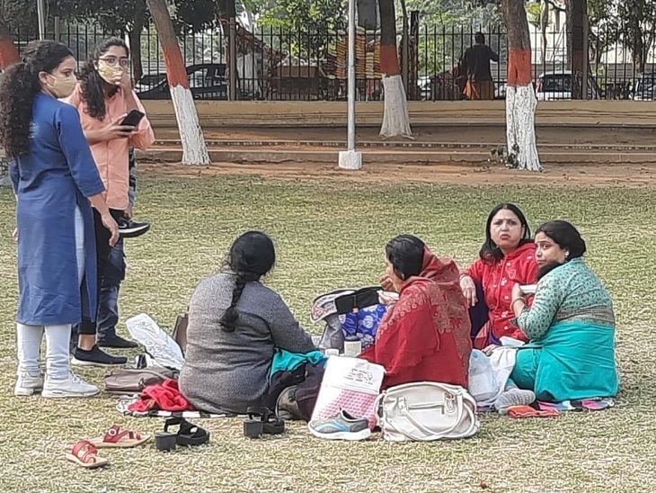 धनबाद में cold wave VS sun bath के बीच  छिड़ी है जंग, टेंपरेचर 6.7 डिग्री तक पंहुचा