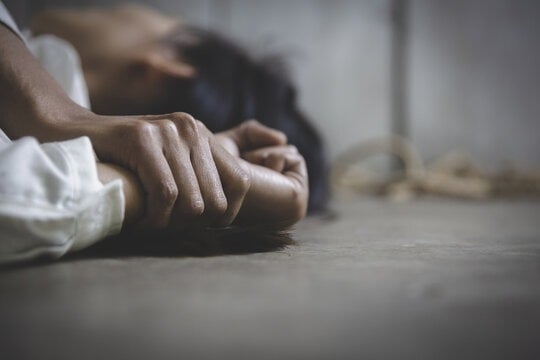 चाचा ने रिश्ते को किया तार-तार, नाबालिग भतीजी के साथ किया दुष्कर्म