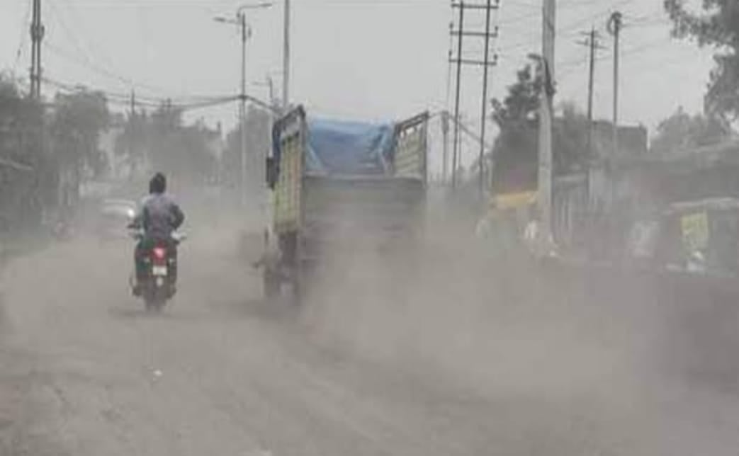 हो जाइए सावधान: रेड जोन में पहुंच गई है धनबाद में वायु प्रदूषण की मात्रा, अब निगम हर सप्ताह करेगा आपको अलर्ट