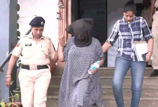 न हथियार से और न ही हाथ से, मां ने चार साल के बच्चे को कैसे कत्ल कर डाला, पढ़िए