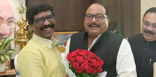 गांडेय उपचुनाव हो या न हो, अगर सरफराज अहमद राज्यसभा चले जाते है, तो उनकी बल्ले-बल्ले है