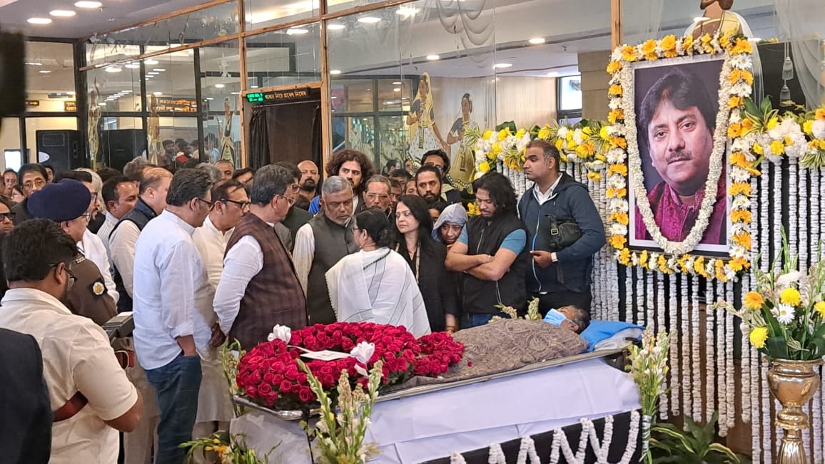 संगीत सम्राट उस्ताद राशिद खान के अंतिम दर्शन के लिए उमड़ा जनसैलाब, सीएम ममता सहित अन्य हस्तियों ने दी श्रद्धांजलि