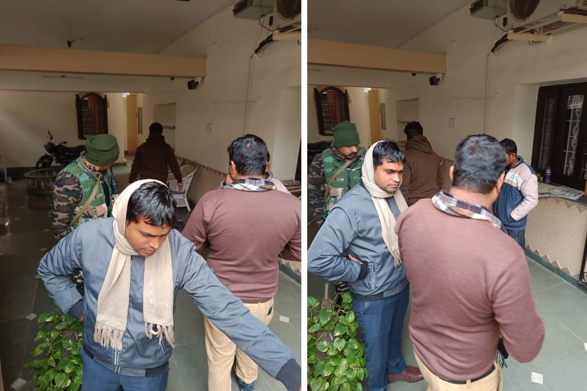 धनबाद में आईटी रेड: 150 से अधिक आयकर अधिकारी टीमों में बंटकर कर रहे जांच पड़ताल