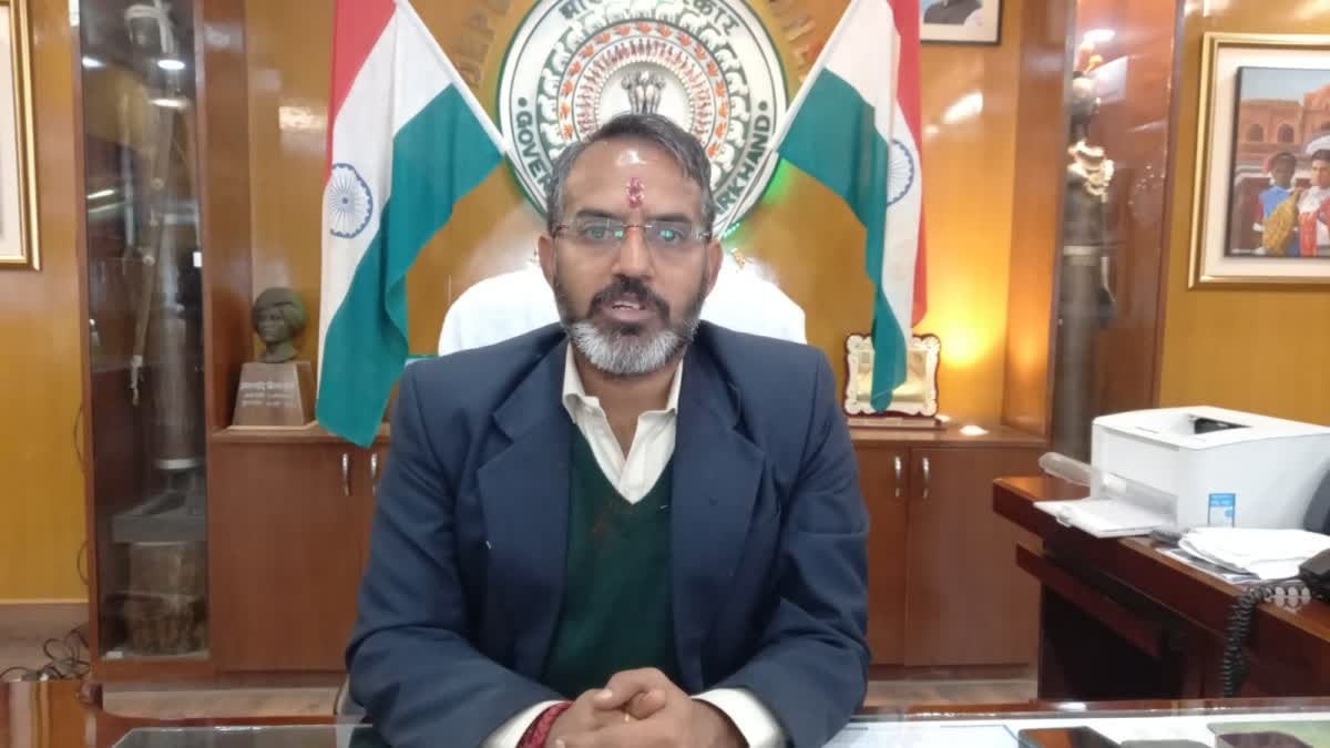 साहिबगंज डीसी से कल ईडी करेगी पूछताछ, छापेमारी के दौरान घर में मिले थे अवैध हथियार औऱ पैसे