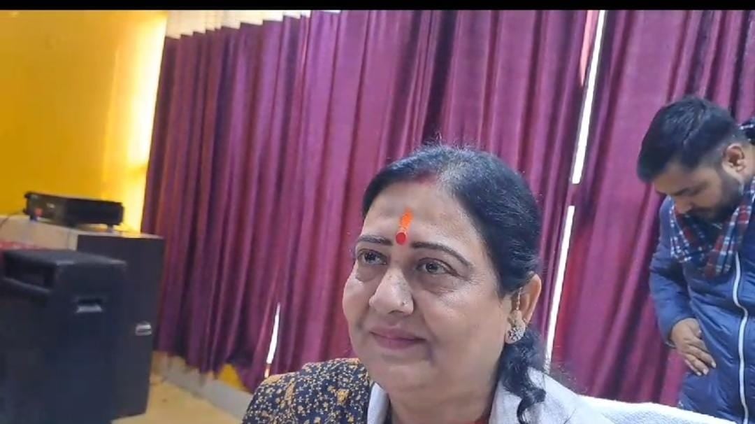 पशुपति पारस को छोड़ चिराग की पार्टी में शामिल हुई वैशाली सासंद वीणा देवी, कहा हमारे नेता चिराग पासवान, पढ़ें वैशाली सीट पर क्या कहा