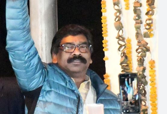 ईडी की सवालों की बौझार और मुख्यमंत्री का जवाब, क्या जवाबों से असंतुष्ट है जांच एजेंसी, पढ़िए आगे क्या होगा