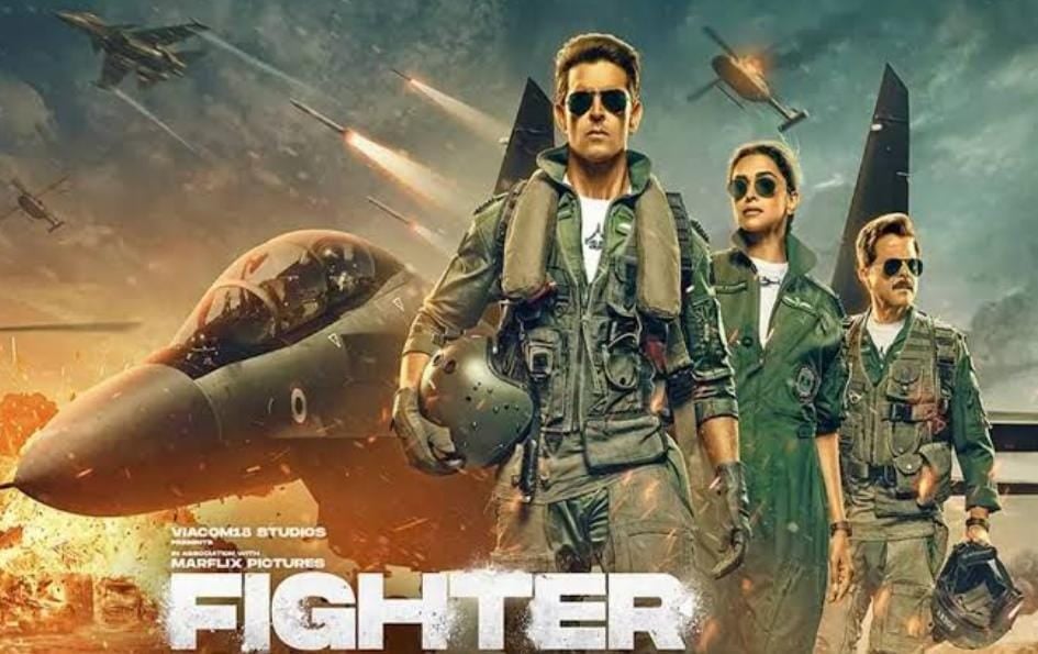 सिनेमाघरों में धमाल मचा रही है ऋतिक और दीपिका की ‘फाइटर’! पहले दिन ही की धमाकेदार कमाई, पढ़ें लोगों को क्यों पसंद आ रही है फिल्म