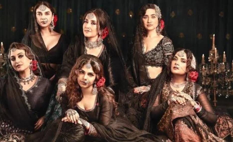 नेटफ्लिक्स पर धमाल मचाने को तैयार संजय लीला भंसाली! ‘हीरामंडी’ का फर्स्ट लुक आते ही दर्शकों में बढ़ी एक्साइटमेंट