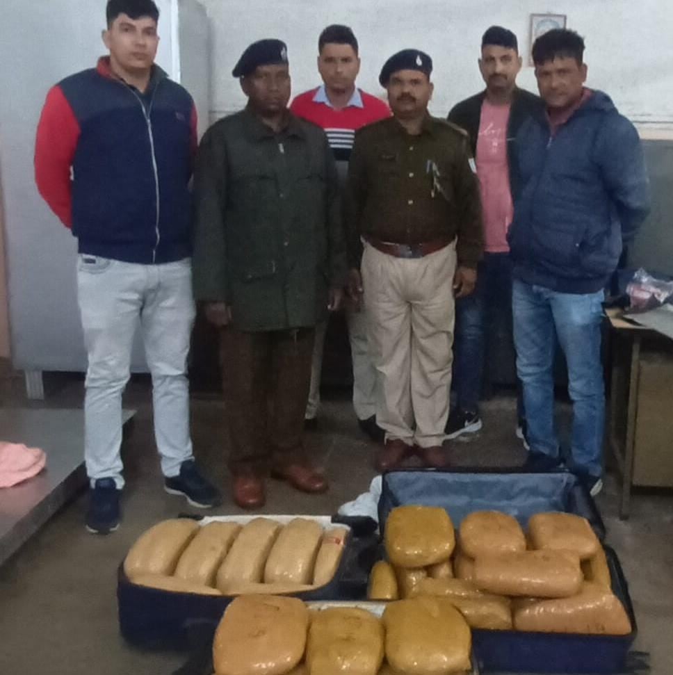 रांची: जम्मूतवी एक्सप्रेस से गांजे की बड़ी खेप बरामद, RPF कर रही मामले की जांच