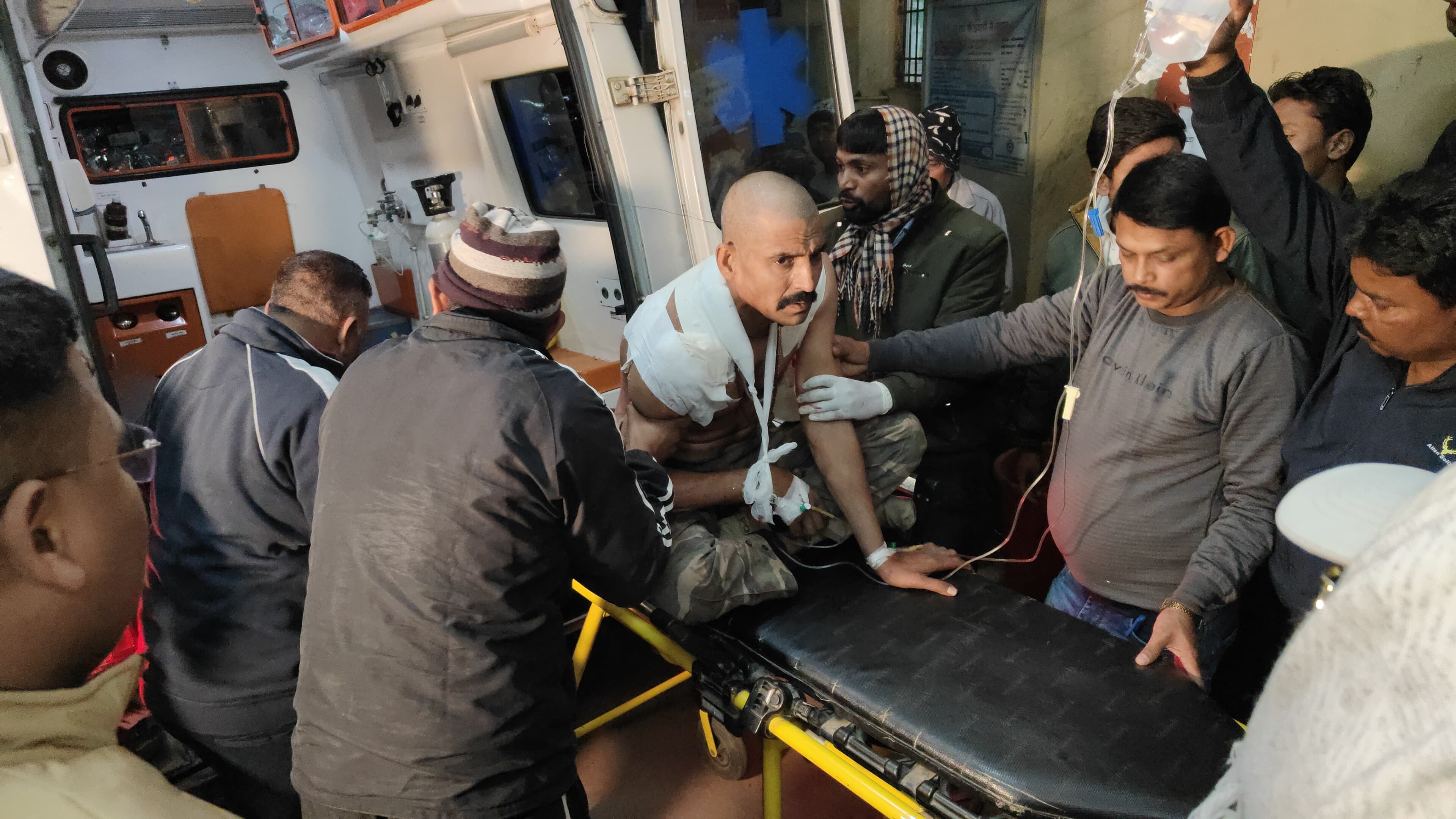 नक्सली पुलिस मुठभेड़: दो जवानों की शहादत, एक पलामू और एक गया का रहने वाला है जवान,जंगल में तेज हुआ अभियान